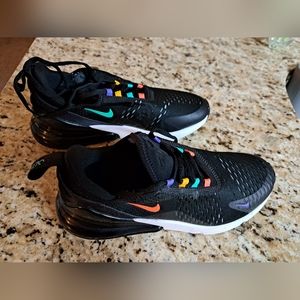 Nike Air Max 270 Black Flash Crimson AH6789-023 Size 8